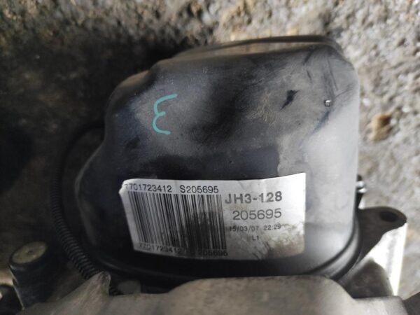 Caja cambios Renault Clio III 1.2i 16V (75 cv) - Imagen 4