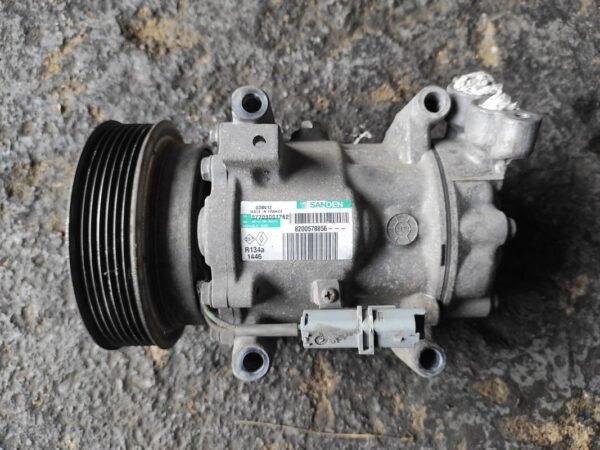 Compresor aire acondicionado Renault Clio III 1.2i 16V (75 cv) - Imagen 3