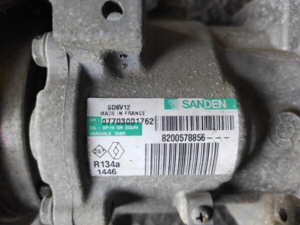 Compresor aire acondicionado Renault Clio III 1.2i 16V (75 cv) - Imagen 4