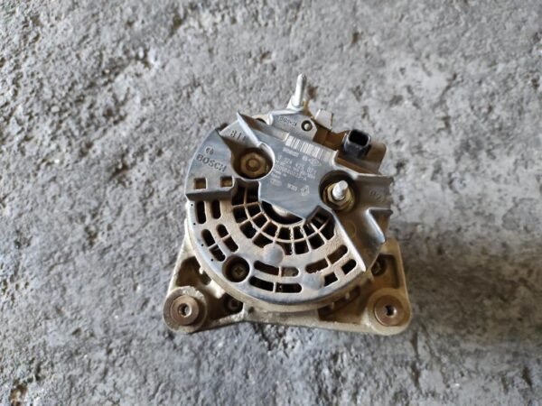 Alternador Renault Clio III 1.5 dCi 8V (68 cv) - Imagen 3