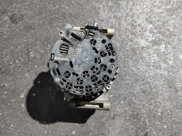 Alternador Mercedes Benz Clase C (W204) C 220 CDI (170 cv) - Imagen 3
