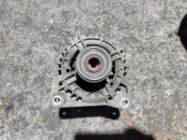 Alternador Renault Clio III 1.5 dCi 8V (68 cv) - Imagen 2