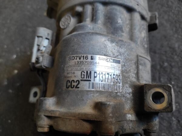 Compresor aire acondicionado Saab 9-3 Sedan II (E) 1.9 TiD (150 cv) - Imagen 4