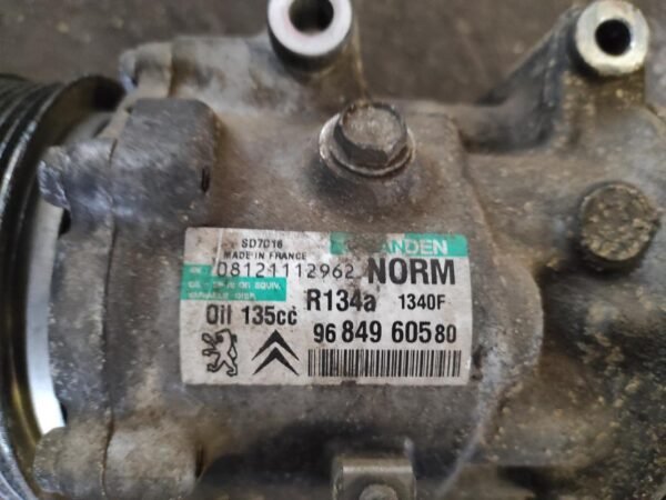 Compresor aire acondicionado Citroen C4 I Picasso (Fase I, 2007) 2.0 HDi (136 cv) FAP Automatico - Imagen 4