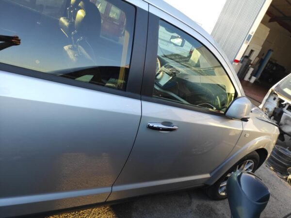 Puerta delantera derecha Fiat Freemont 2.0 (170 cv) AWD Automatico