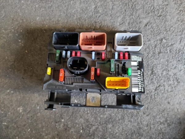 Caja de reles / fusibles Peugeot 207 1.4 HDi (70)