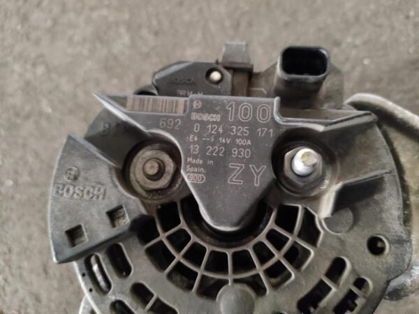Alternador Opel Corsa D 3-puertas 1.4i 16V ECOTEC (90 cv) - Imagen 4