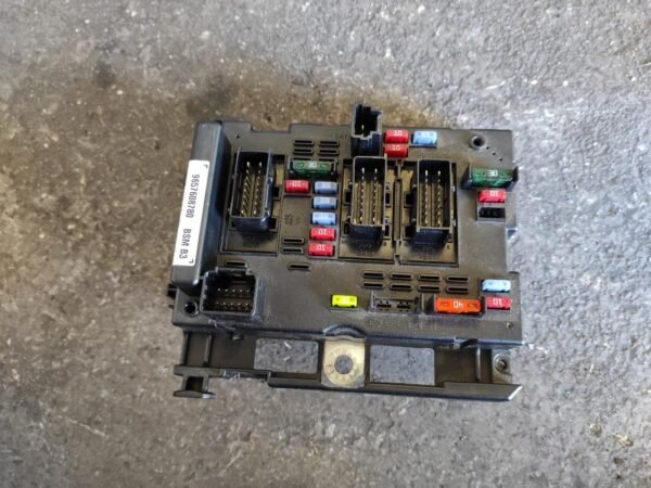 Caja de reles / fusibles Citroen Xsara Picasso (N68) 1.6 HDI (90 cv)