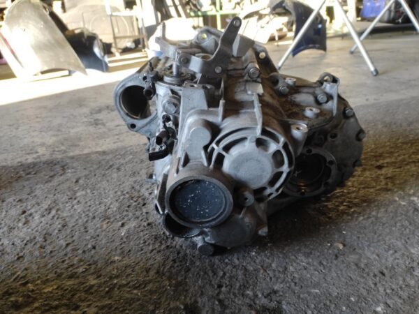 Caja cambios Volkswagen Touran I 2.0 TDI (136 cv) - Imagen 3