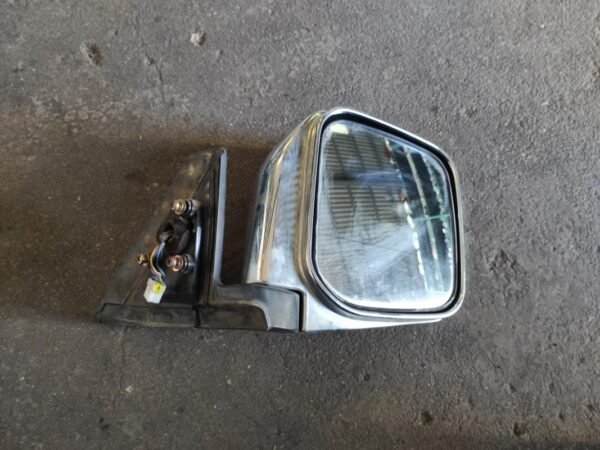 Retrovisor derecho Mitsubishi Montero Sport I (K90) 2.5 TD (K94W) (99 cv)