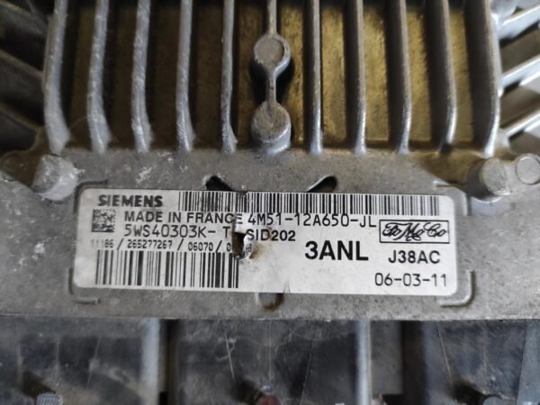 Centralita motor uce Ford Focus Turnier II 1.8 TDCi (116 cv) - Imagen 2