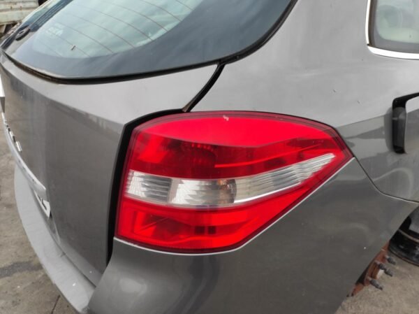 Piloto trasero derecho Renault Laguna III Grandtour 2.0 dCi FAP (150 cv) Automatico