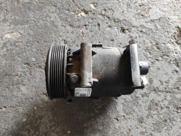 Compresor aire acondicionado Renault Megane II (Fase II, 2006) 1.9 dCi (131cv)