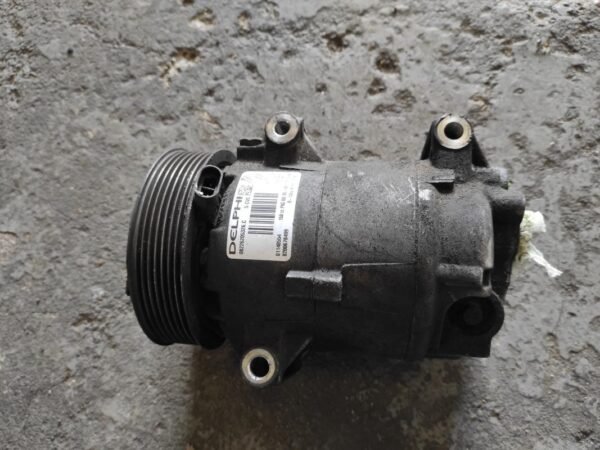 Compresor aire acondicionado Renault Megane II (Fase II, 2006) 1.9 dCi (131cv) - Imagen 2