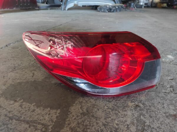 Piloto trasero izquierdo Mazda 6 III Sport Combi (GJ) 2.2 SKYACTIV-D (150 cv) i-ELOOP