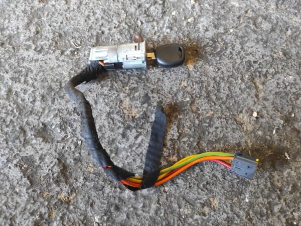 Antirrobo Renault Clio II 1.4 (B/CB0C) (75 cv)