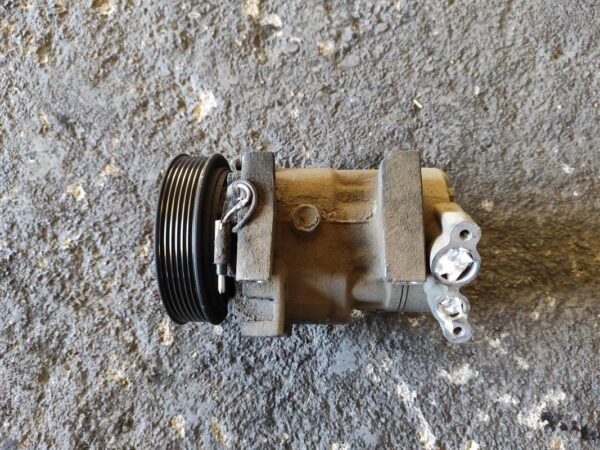Compresor aire acondicionado Renault Clio II 1.9 D (B/C/SB0E) (64 cv)