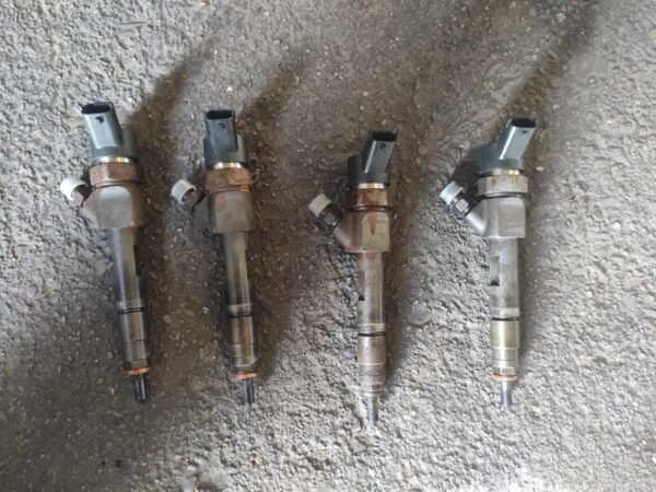 Juego de inyectores Nissan Primera (P12) 1.9 dCi (120 cv)