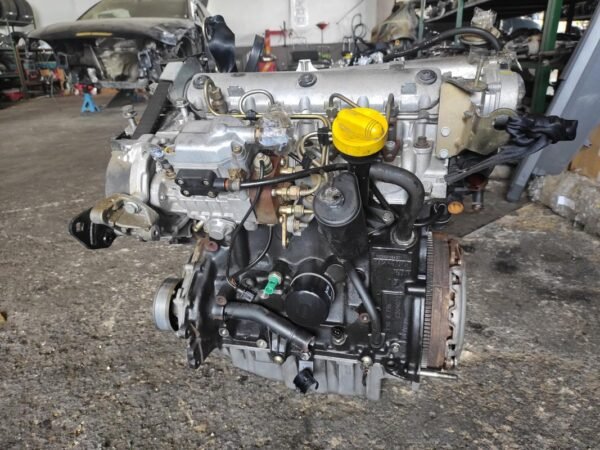 Motor Renault Megane I Grandtour (Fase II, 1999) 1.9 DTi Century (98 cv) - Imagen 2