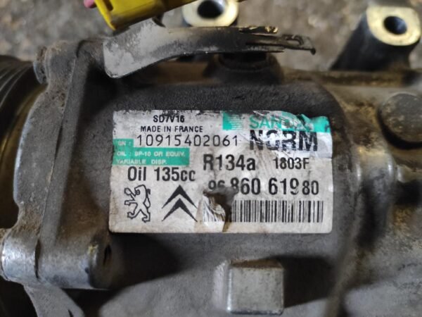 Compresor aire acondicionado Peugeot Expert Furgón (VF3A_, VF3U_, VF3X_) 2.0 HDI 120 (120 cv) - Imagen 4