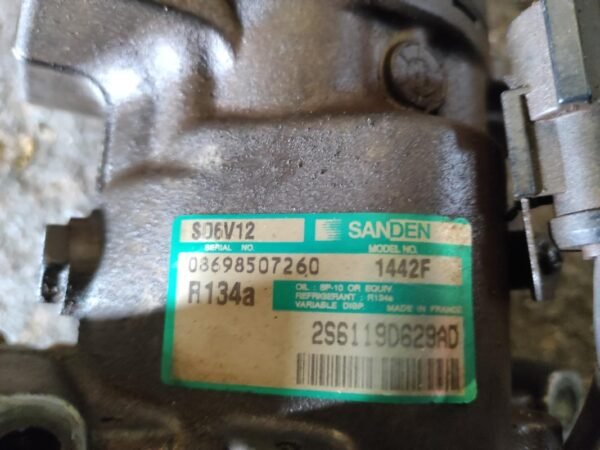Compresor aire acondicionado Ford Fusion 1.4 TDCi (68 cv) - Imagen 4