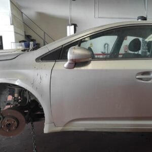 Puerta delantera izquierda Toyota Avensis III 2.2 D-4D (150 cv)