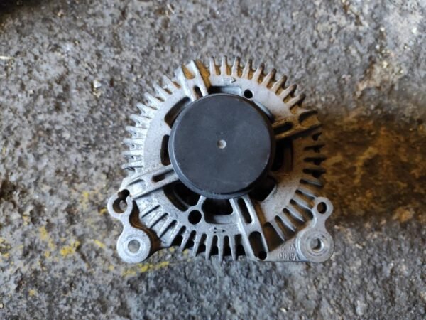 Alternador Volkswagen Passat (B6) 2.0 TDI (140 cv) - Imagen 2