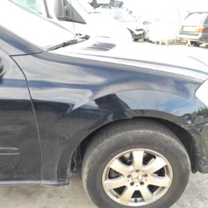 Aleta delantera derecha Mercedes Benz ML (W164) ML 320 CDI (224 cv)