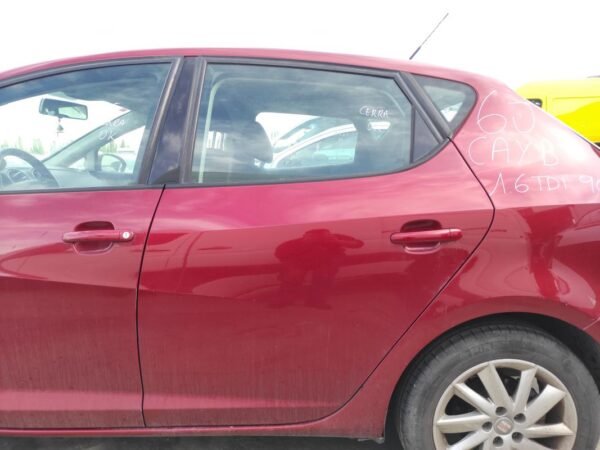 Puerta trasera izquierda Seat Ibiza IV (Versión 2012) 1.6 TDI (90 cv)
