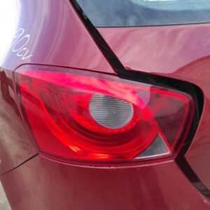 Piloto trasero izquierdo Seat Ibiza IV (Versión 2012) 1.6 TDI (90 cv)