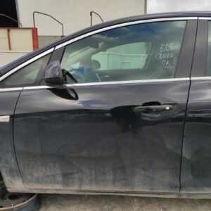 Puerta delantera izquierda Opel Astra J 1.7 CDTI (125 cv)