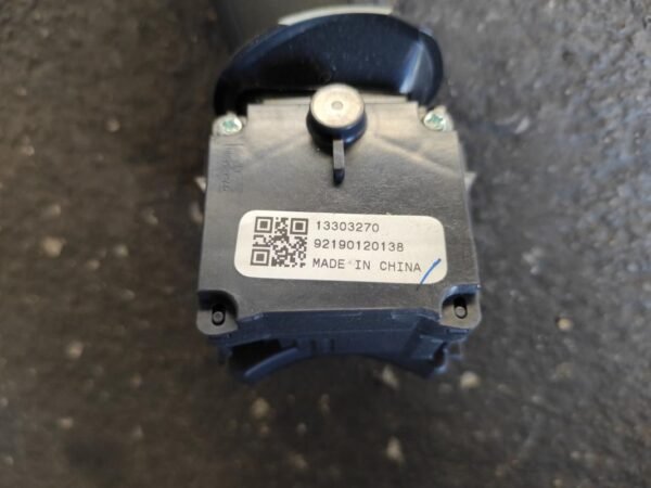 Mando limpiaparabrisas Opel Insignia Sedan 2.0 CDTI (160 cv) DPF - Imagen 3