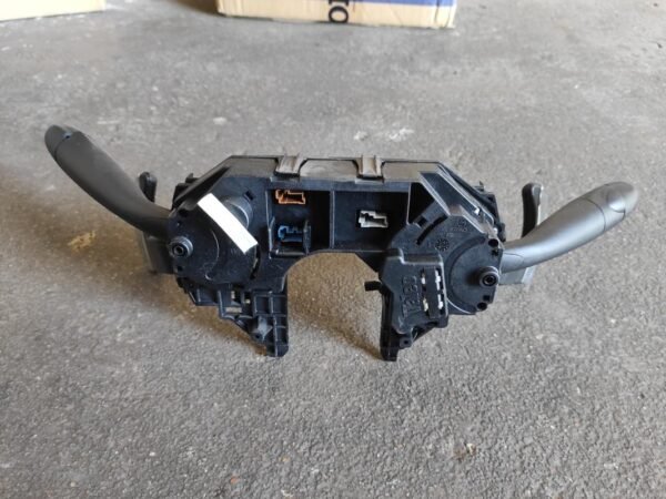 Mando luces Citroen C4 I Picasso (Fase I, 2007) 2.0 HDi (136 cv) FAP Automatico - Imagen 2
