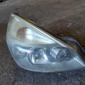 Faro derecho Renault Espace IV 2.2 dCi (150 cv)