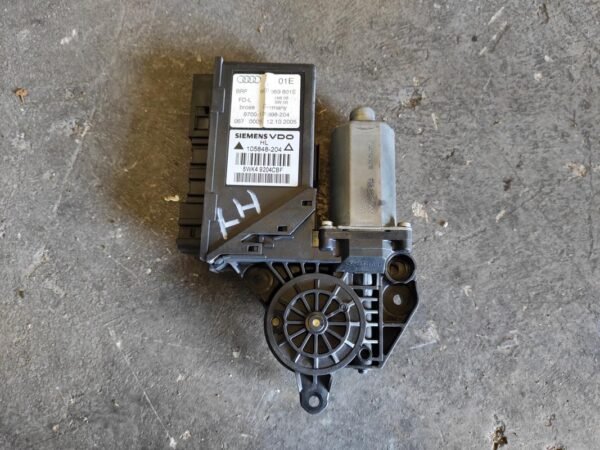 Motor elevalunas trasero izquierdo Audi A4 Avant (B7 8E) 2.0 TDI (140 cv)