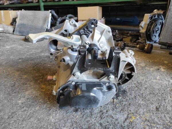 Caja cambios Skoda Fabia III 1.2 (69cv) - Imagen 3
