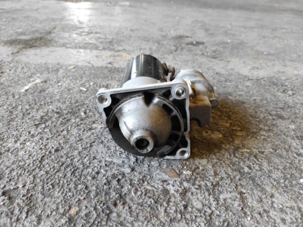 Motor de arranque Opel Insignia Hatchback 2.0 CDTI (131 cv) DPF - Imagen 2