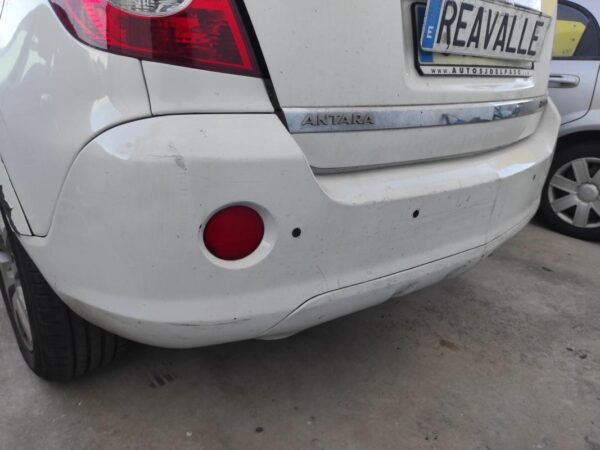 Paragolpe trasero Opel Antara 2.0 CDTi (150cv) - Imagen 2