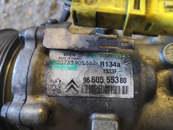 Compresor aire acondicionado Citroen C5 II (Fase I, 2008) 2.0 HDi (136 cv) - Imagen 4