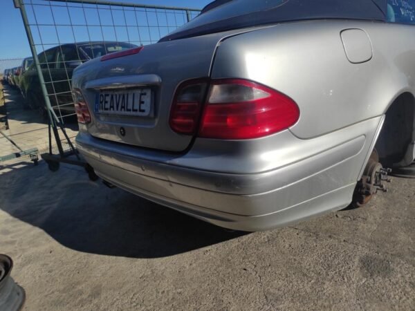 Paragolpe trasero Mercedes Benz CLK (A 208 Versión 1999) CLK 230 (197 cv) Kompressor