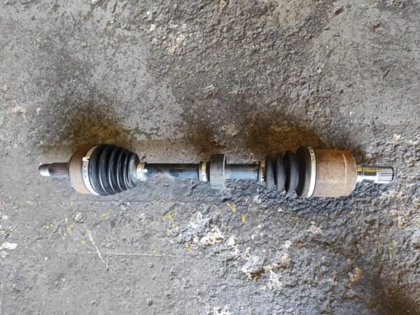 Transmisión delantera izquierda Honda Accord VIII 2.2 i-DTEC (150 cv)