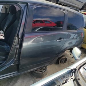 Puerta trasera izquierda Peugeot 5008 I (Fase I) 1.6 HDi (112 cv) FAP