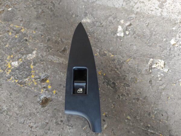 Mando elevalunas trasero izquierdo Alfa Romeo Giulietta II 2.0 JTDM (170 cv) Start&Stop