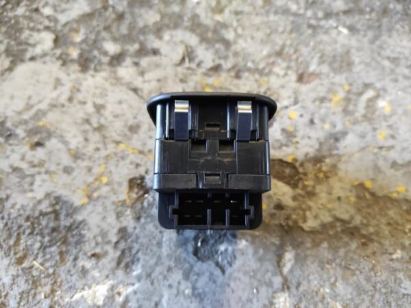 Mando elevalunas delantero izquierdo Fiat Scudo Furgón (220_) 2.0 JTD (109 cv) - Imagen 3