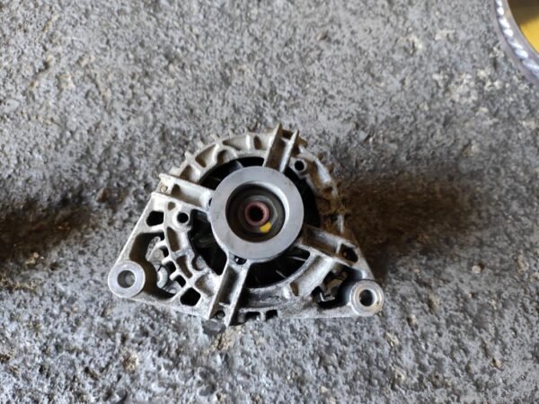 Alternador Opel Zafira A (T3000) 2.0 16V DTI (101 cv) - Imagen 2