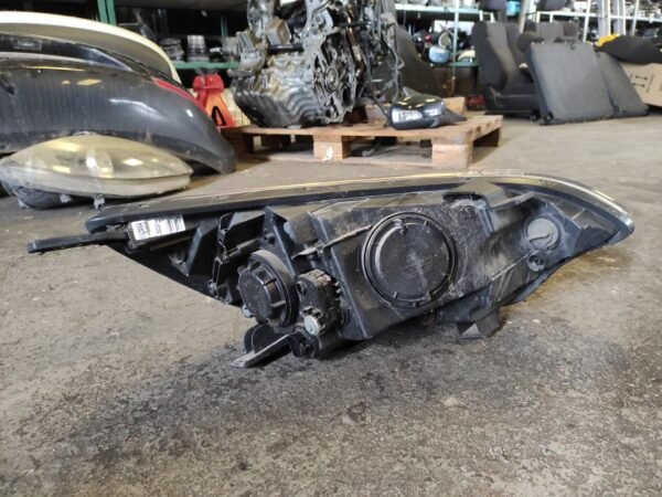 Faro izquierdo Kia Rio III Hatchback (UB) 1.2 16V (85 cv) - Imagen 2