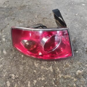 Piloto trasero izquierdo Seat Ibiza III 1.9 TDi (101 cv)