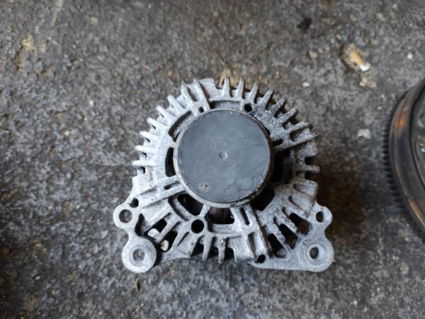 Alternador Audi A4 (B6 8E) 1.9 TDI (130 cv) - Imagen 2