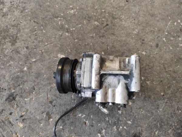 Compresor aire acondicionado Ford Focus Hatchback I 1.8 Turbo DI (90 cv)