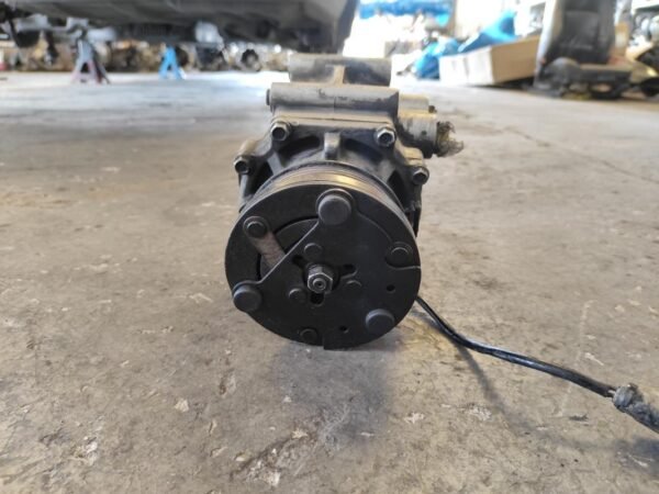 Compresor aire acondicionado Ford Focus Hatchback I 1.8 Turbo DI (90 cv) - Imagen 3